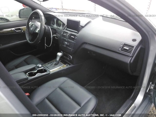 WDDGF56X58R027786 - 2008 MERCEDES-BENZ C 350 SILVER photo 5