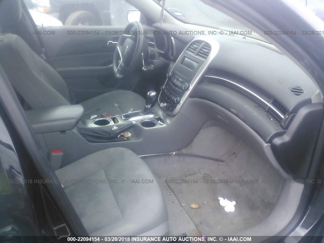 1G11B5SL8EF117843 - 2014 CHEVROLET MALIBU LS BLACK photo 5