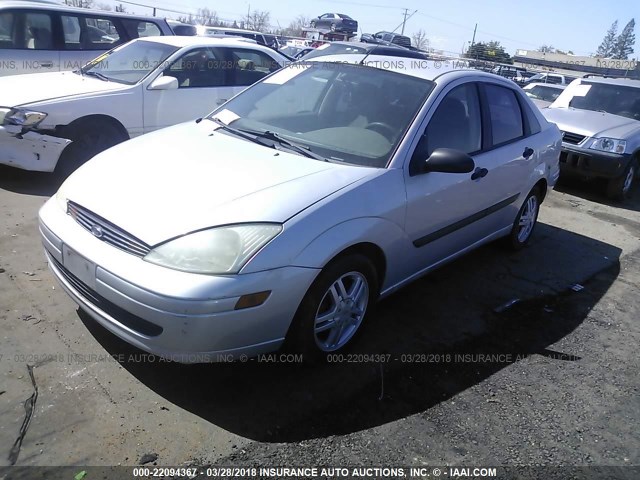 1FAFP33P72W189249 - 2002 FORD FOCUS LX SILVER photo 2