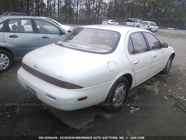 JNKAY21DXRM102484 - 1994 INFINITI J30 WHITE photo 4