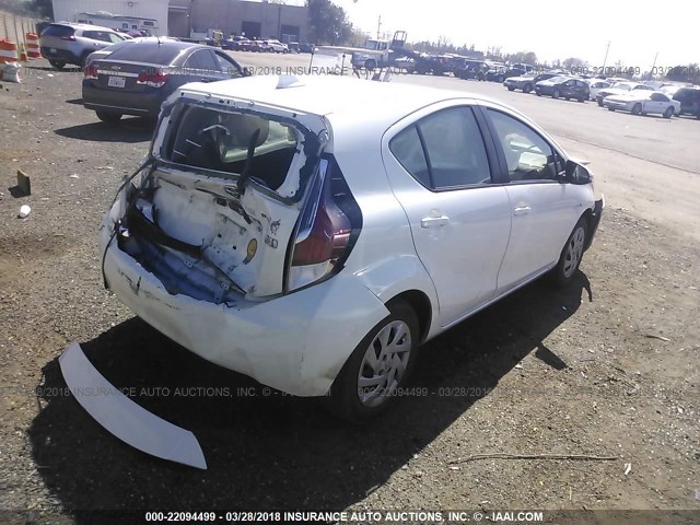 JTDKDTB34F1580765 - 2015 TOYOTA PRIUS C WHITE photo 4