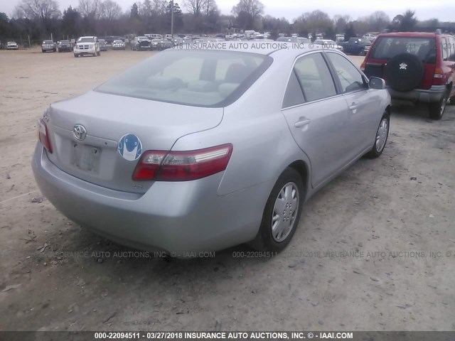 4T1BE46K77U607702 - 2007 TOYOTA CAMRY NEW GENERAT CE/LE/XLE/SE SILVER photo 4