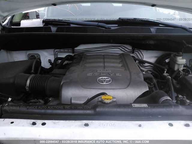 5TFRV541X7X020671 - 2007 TOYOTA TUNDRA DOUBLE CAB SR5 WHITE photo 10