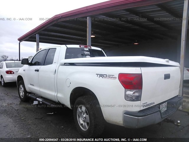 5TFRV541X7X020671 - 2007 TOYOTA TUNDRA DOUBLE CAB SR5 WHITE photo 3