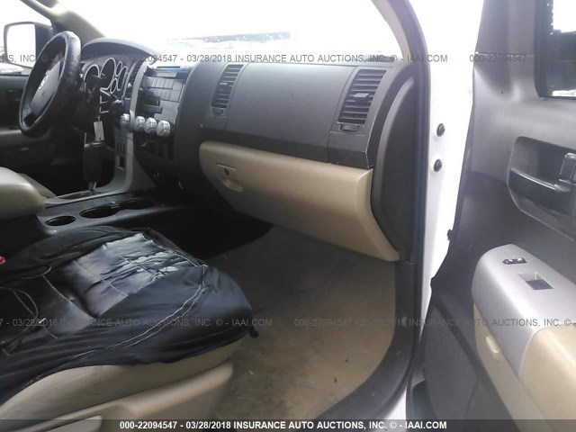 5TFRV541X7X020671 - 2007 TOYOTA TUNDRA DOUBLE CAB SR5 WHITE photo 5