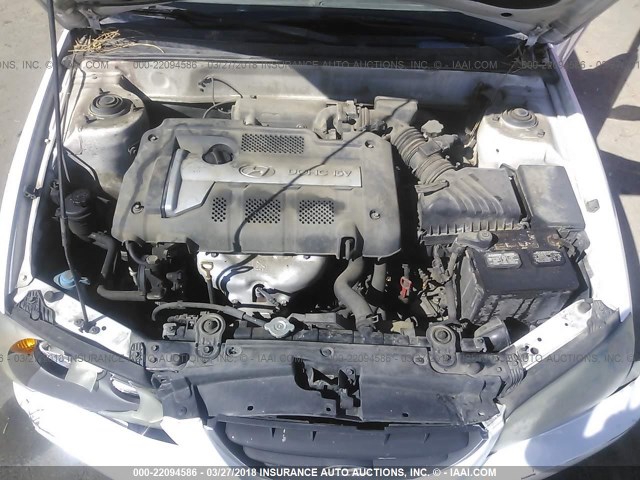 KMHDN46D94U917422 - 2004 HYUNDAI ELANTRA GLS/GT WHITE photo 10