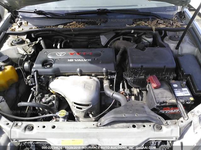 JTDBE32K020096189 - 2002 TOYOTA CAMRY LE/XLE/SE 银色 照片 10