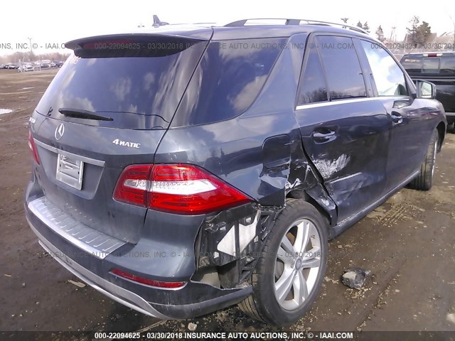 4JGDA5HB1DA248030 - 2013 MERCEDES-BENZ ML 350 4MATIC GRAY photo 4