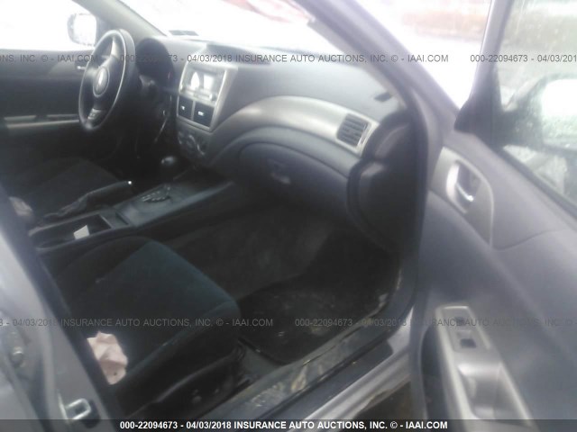 JF1GE61648H512255 - 2008 SUBARU IMPREZA 2.5I SILVER photo 5