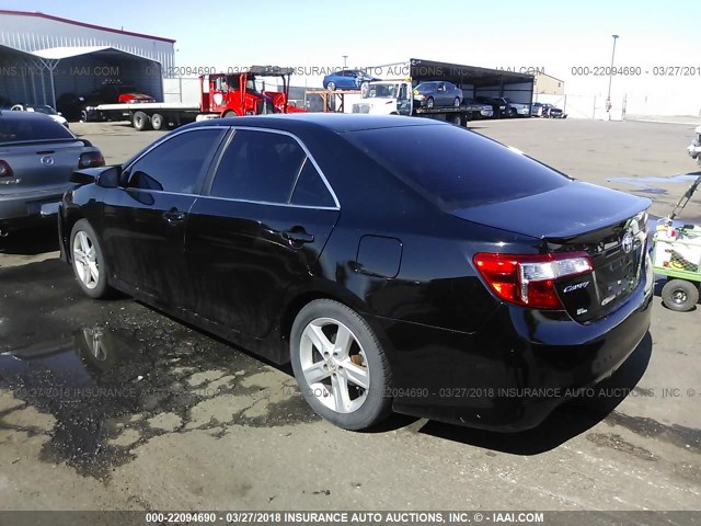 4T1BF1FK9EU435472 - 2014 TOYOTA CAMRY L/SE/LE/XLE BLACK photo 3