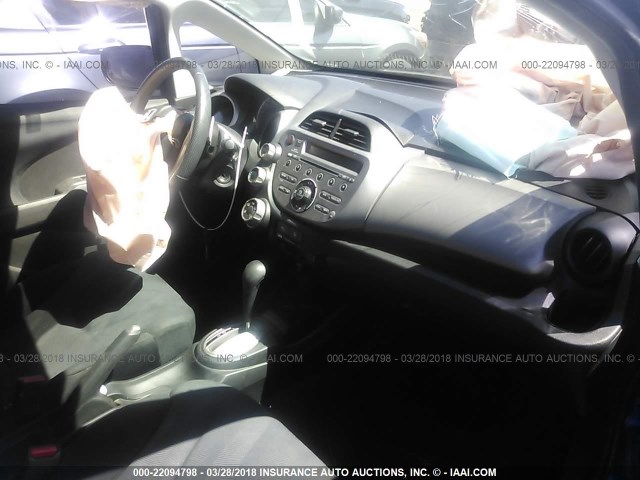 JHMGE8H52BC003982 - 2011 HONDA FIT SPORT BLUE photo 5