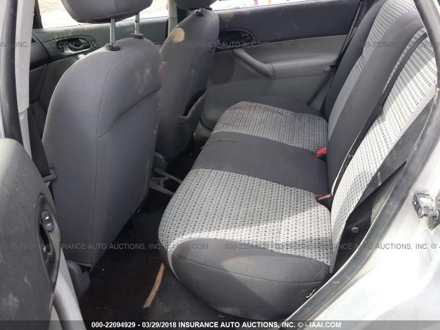 1FAFP34N77W305313 - 2007 FORD FOCUS ZX4/S/SE/SES 银色 照片 8