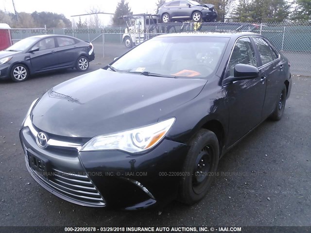 4T4BF1FK9GR583775 - 2016 TOYOTA CAMRY LE/XLE/SE/XSE 黑色 照片 2