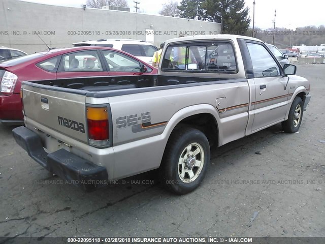 JM2UF1134J0313368 - 1988 MAZDA B2200 SHORT BED TAN photo 4