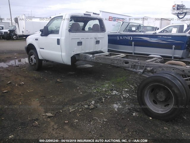 1FDXF46F61EB22197 - 2001 FORD F450 SUPER DUTY WHITE photo 3