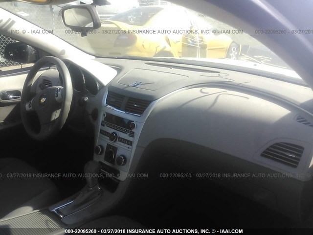 1G1ZB5E00CF257497 - 2012 CHEVROLET MALIBU LS GRAY photo 5