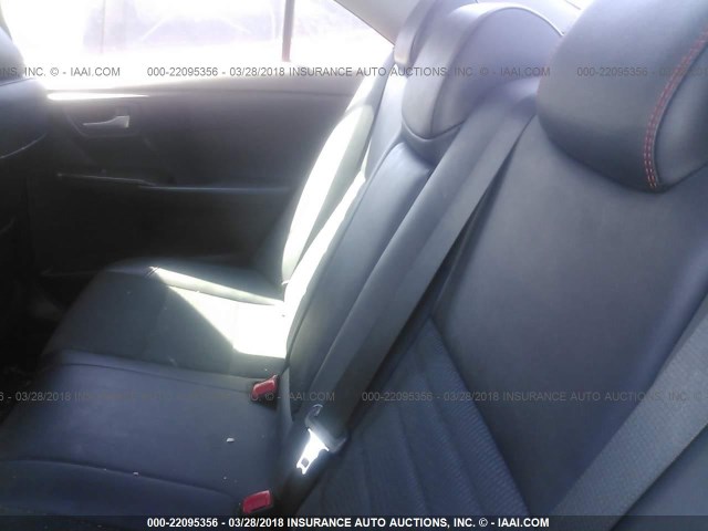 4T1BF1FK7HU304061 - 2017 TOYOTA CAMRY LE/XLE/SE/XSE WHITE photo 8