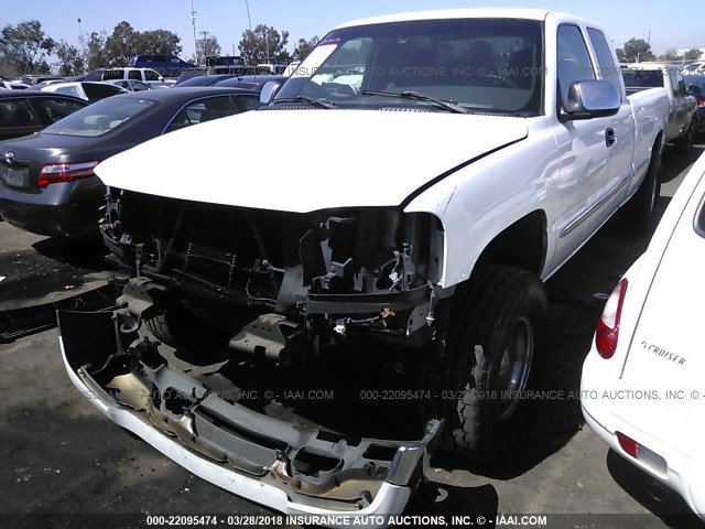 1GTEC19T92E304854 - 2002 GMC NEW SIERRA C1500 WHITE photo 2