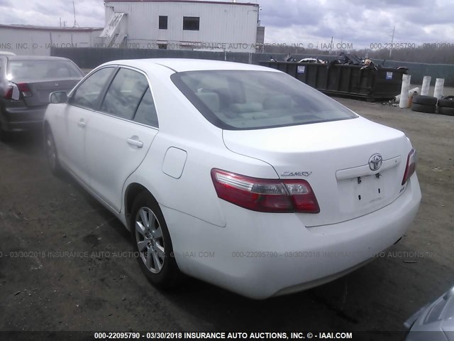 4T1BE46K27U617179 - 2007 TOYOTA CAMRY NEW GENERAT CE/LE/XLE/SE WHITE photo 3