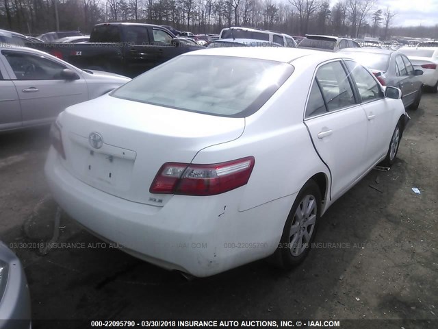 4T1BE46K27U617179 - 2007 TOYOTA CAMRY NEW GENERAT CE/LE/XLE/SE WHITE photo 4