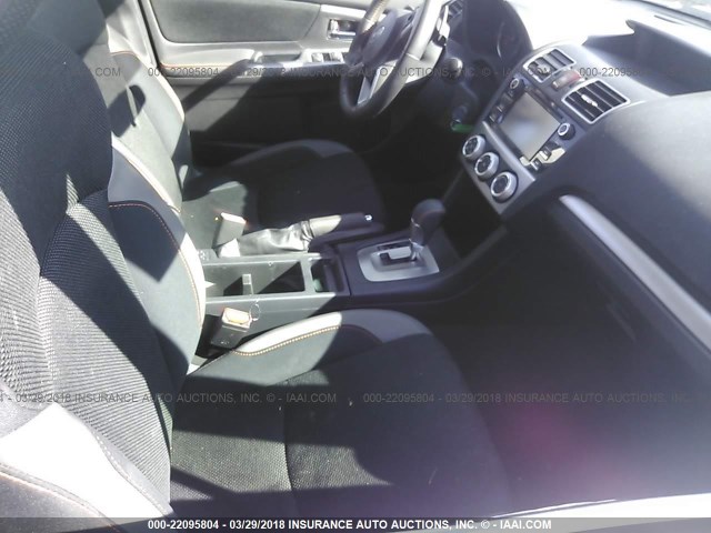 JF2GPABC0GH347994 - 2016 SUBARU CROSSTREK PREMIUM ვერცხლისფერი ფოტო 5