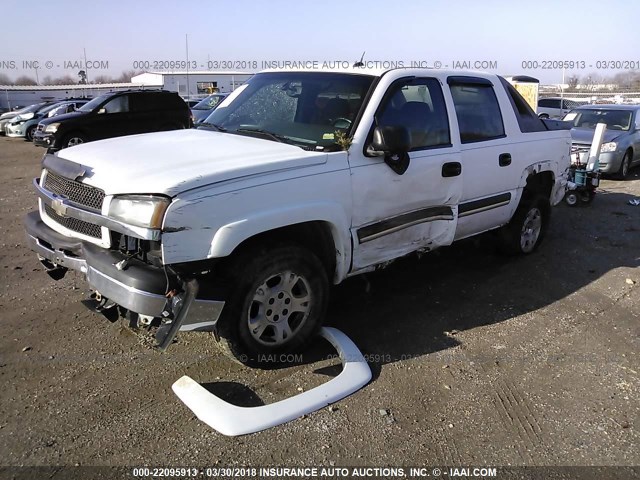 3GNEC12Z95G187165 - 2005 CHEVROLET AVALANCHE C1500 WHITE photo 2