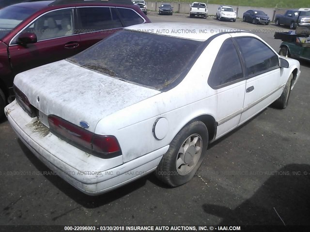 1FAPP6247PH157670 - 1993 FORD THUNDERBIRD LX WHITE photo 4