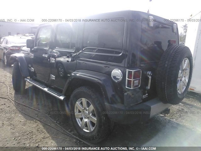 1C4BJWEG2DL501720 - 2013 JEEP WRANGLER UNLIMITE SAHARA BLACK photo 3