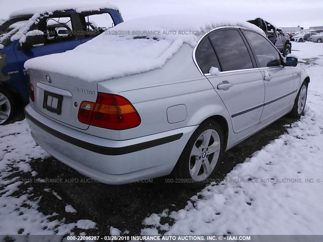 WBAEW53445PN37109 - 2005 BMW 330 XI SILVER photo 4
