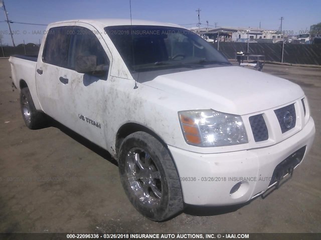 1N6AA07A97N245535 - 2007 NISSAN TITAN XE/SE/LE WHITE photo 1