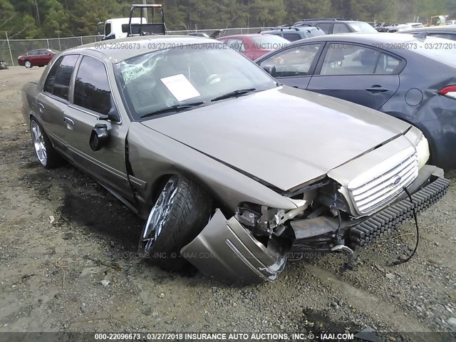 2FAFP74W23X191638 - 2003 FORD CROWN VICTORIA LX GOLD photo 6