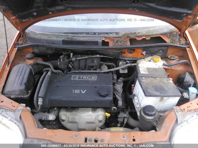 KL1TD62615B458428 - 2005 CHEVROLET AVEO LS ORANGE photo 10