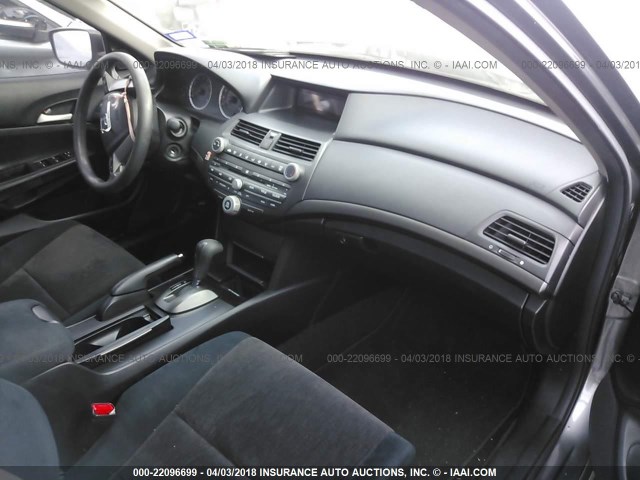 JHMCP26439C008036 - 2009 HONDA ACCORD LXP GRAY photo 5