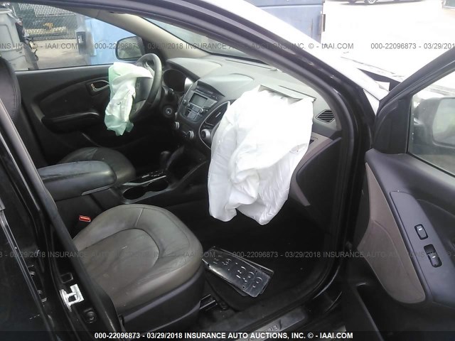 KM8JU3AC7AU041461 - 2010 HYUNDAI TUCSON GLS/LIMITED 黑色 照片 5