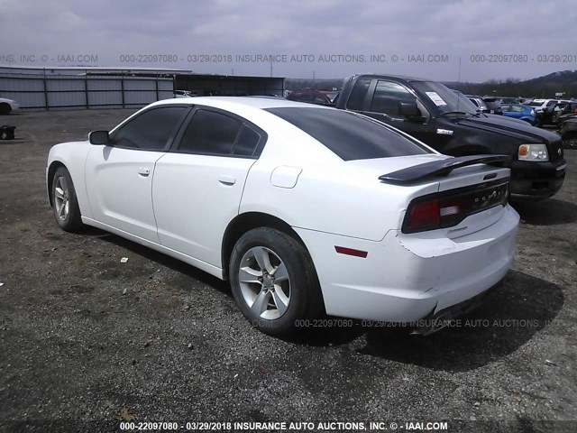 2B3CL3CG8BH544227 - 2011 DODGE CHARGER WHITE photo 3