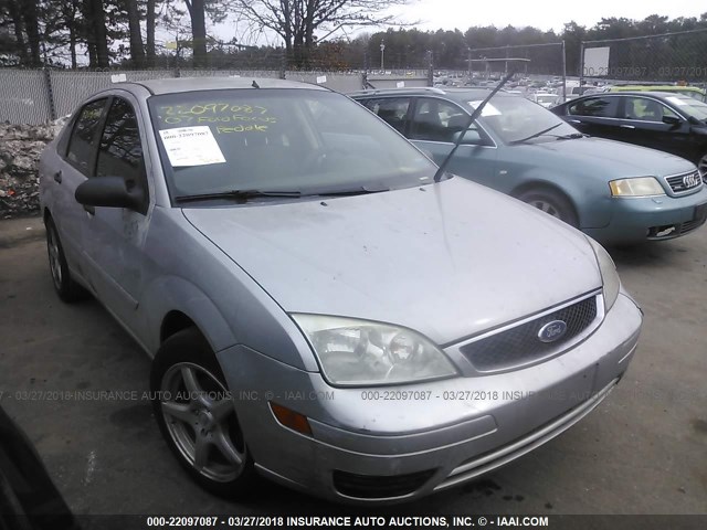 1FAFP34N27W289165 - 2007 FORD FOCUS ZX4/S/SE/SES 银色 照片 1