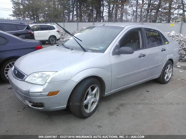 1FAFP34N27W289165 - 2007 FORD FOCUS ZX4/S/SE/SES 银色 照片 2
