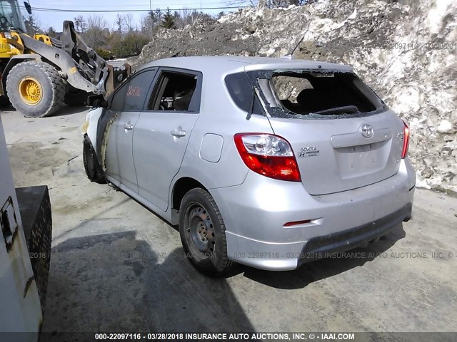 2T1LE40E89C010361 - 2009 TOYOTA COROLLA MATRIX S SILVER photo 3