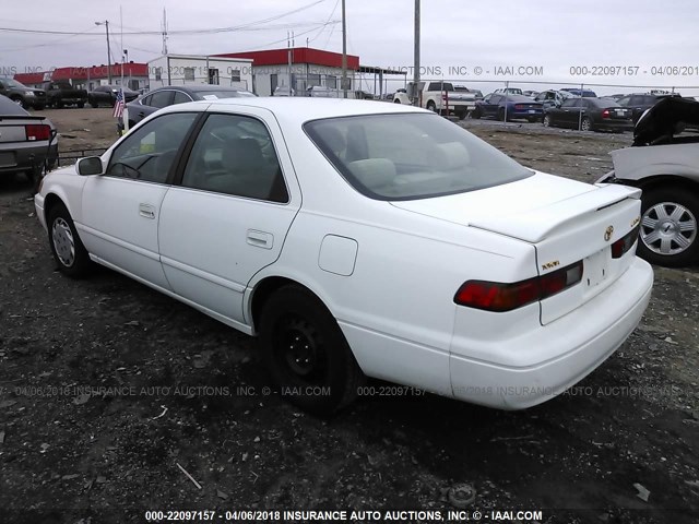 4T1BG22K3VU036291 - 1997 TOYOTA CAMRY CE/LE/XLE WHITE photo 3