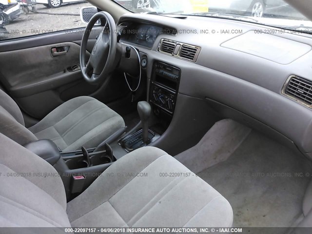 4T1BG22K3VU036291 - 1997 TOYOTA CAMRY CE/LE/XLE WHITE photo 5