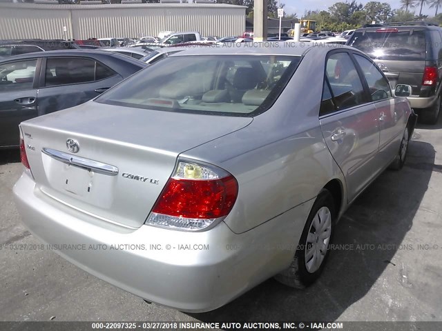 4T1BE32K05U553933 - 2005 TOYOTA CAMRY LE/XLE/SE SILVER photo 4
