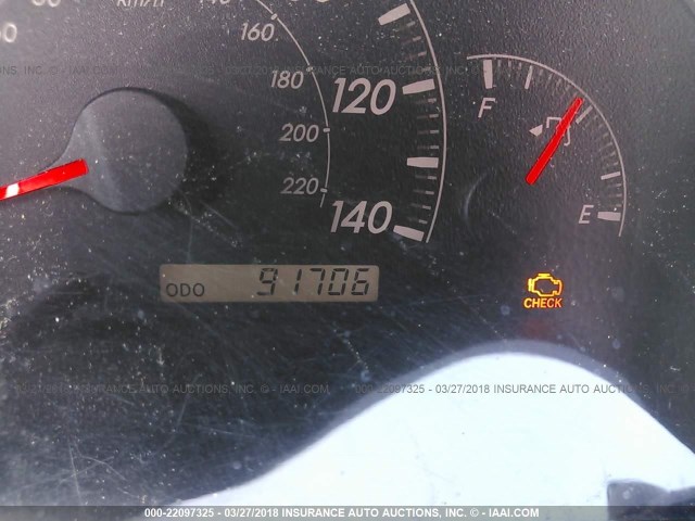 4T1BE32K05U553933 - 2005 TOYOTA CAMRY LE/XLE/SE ვერცხლისფერი ფოტო 7