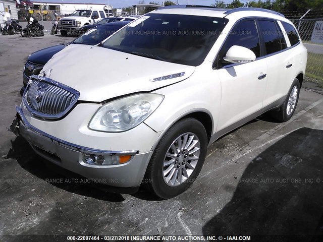 5GAKRBED3BJ360528 - 2011 BUICK ENCLAVE CXL WHITE photo 2