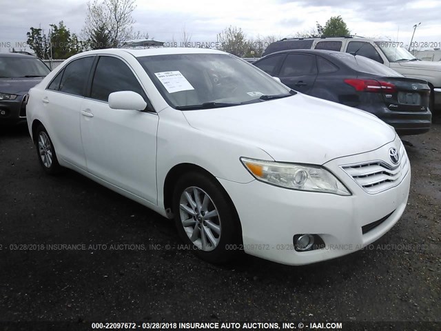 4T1BF3EK1AU527537 - 2010 TOYOTA CAMRY SE/LE/XLE WHITE photo 1