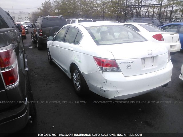 1HGCP26409A117326 - 2009 HONDA ACCORD LXP WHITE photo 3