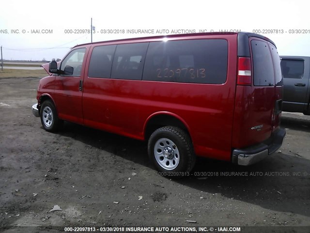 1GNSHCF48D1176797 - 2013 CHEVROLET EXPRESS G1500 LT RED photo 3