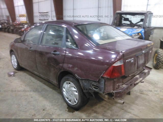 1FAHP34N47W237755 - 2007 FORD FOCUS ZX4/S/SE/SES MAROON photo 3