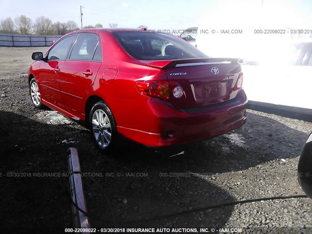 2T1BU4EE2AC466805 - 2010 TOYOTA COROLLA S/LE/XLE RED photo 3