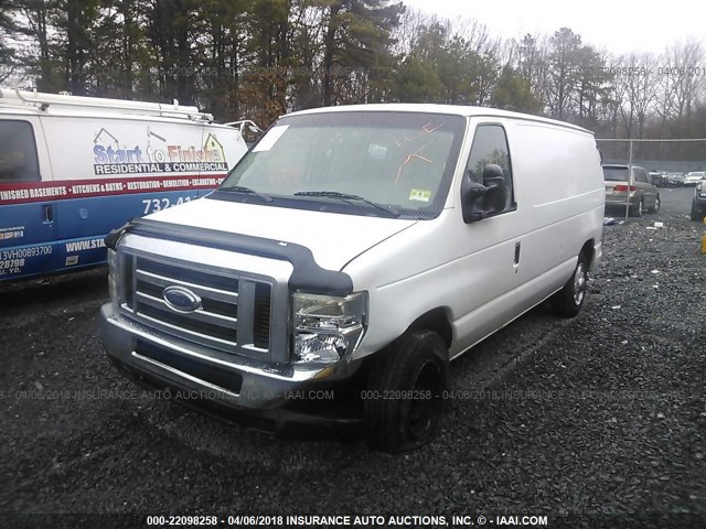 1FTNE14WX8DA61856 - 2008 FORD ECONOLINE E150 VAN WHITE photo 2