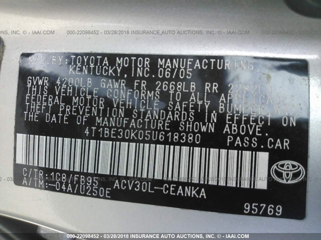 4T1BE30K05U618380 - 2005 TOYOTA CAMRY LE/XLE/SE SILVER photo 9